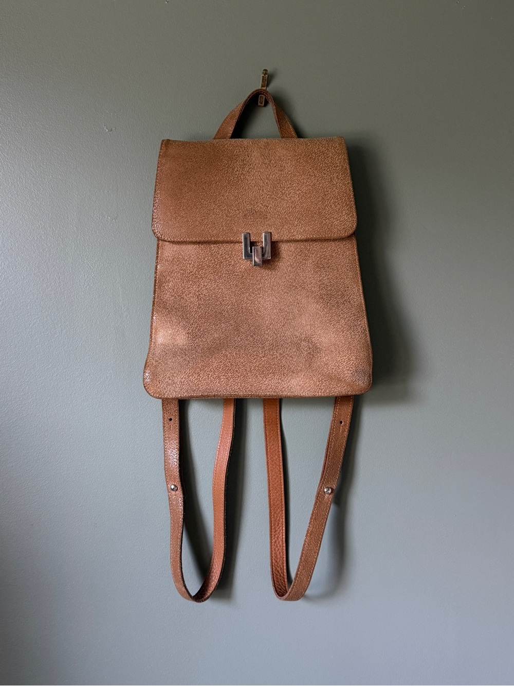 Vintage Longchamp Leather Backpack - Tan